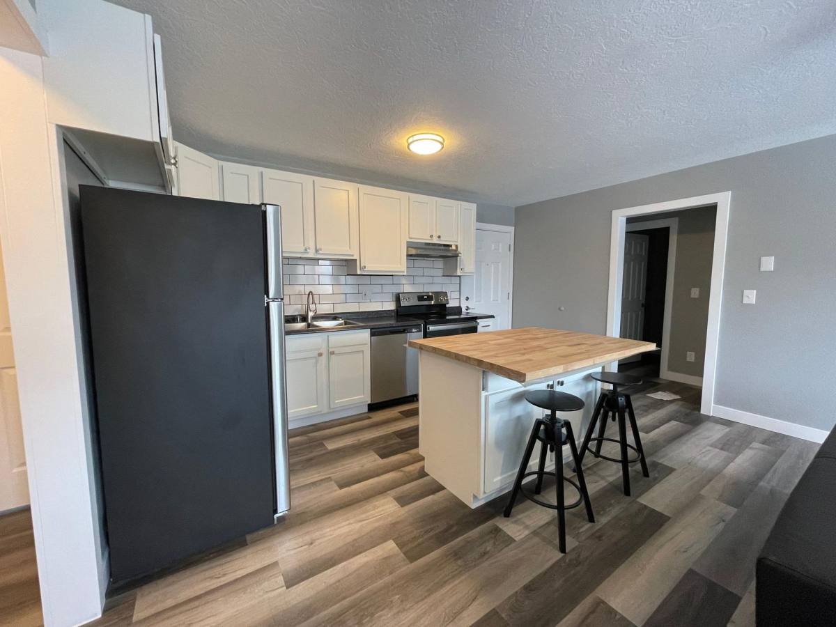 Apartment for rent at 2122 10th Ave, Greeley, CO 80631