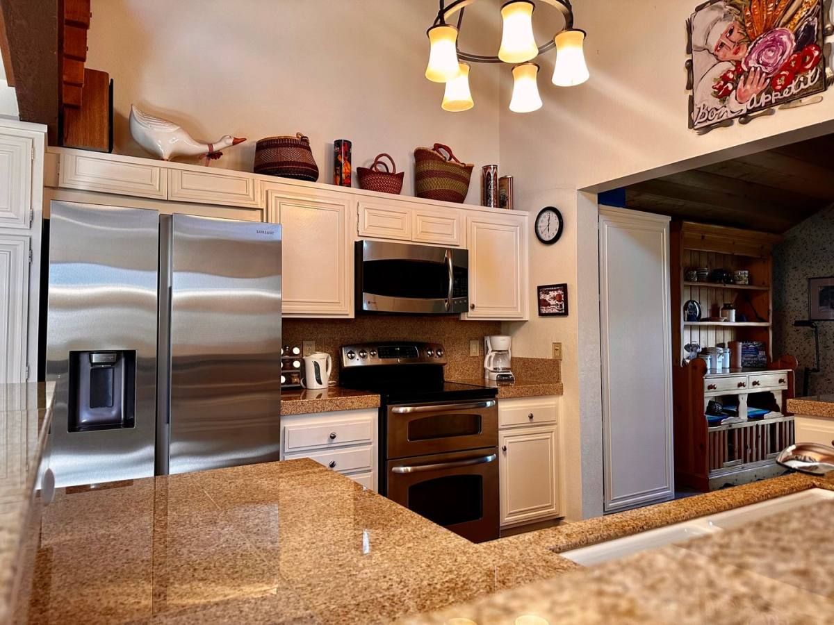 Apartment for rent at 418 Snowcreek Rd, Mammoth Lakes, CA 93546