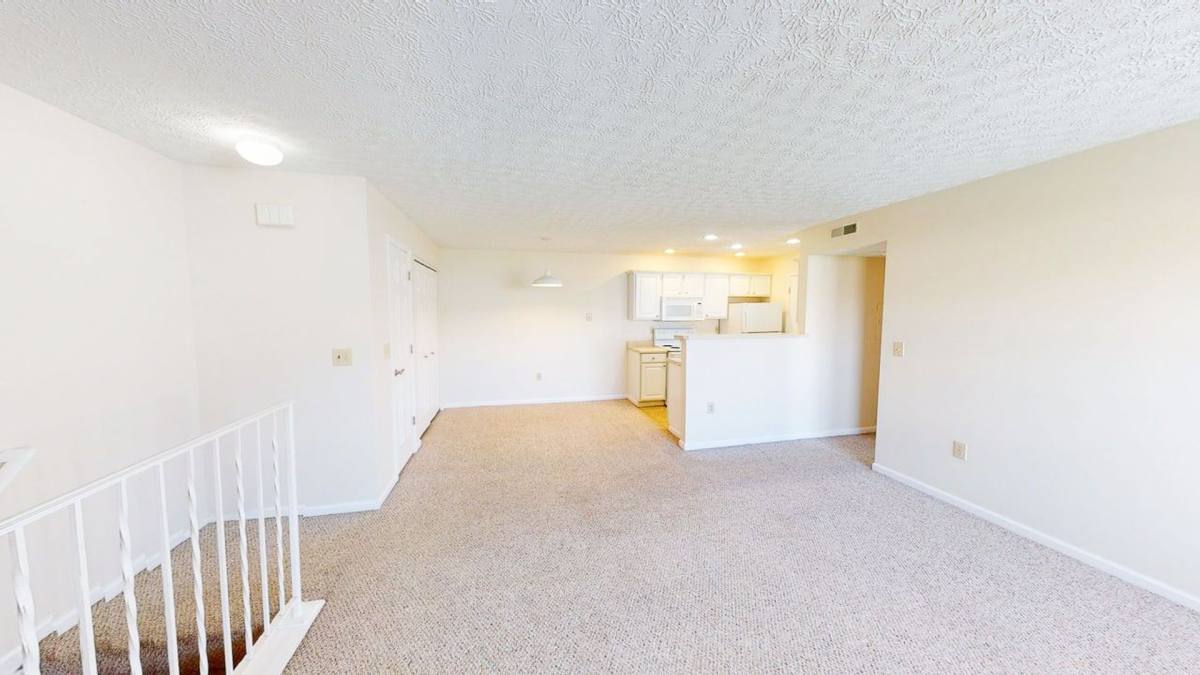 Apartment for rent at 5566 Garden Ridge, Columbus, OH 43228