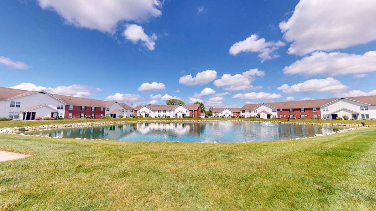 Apartment for rent at 5566 Garden Ridge, Columbus, OH 43228