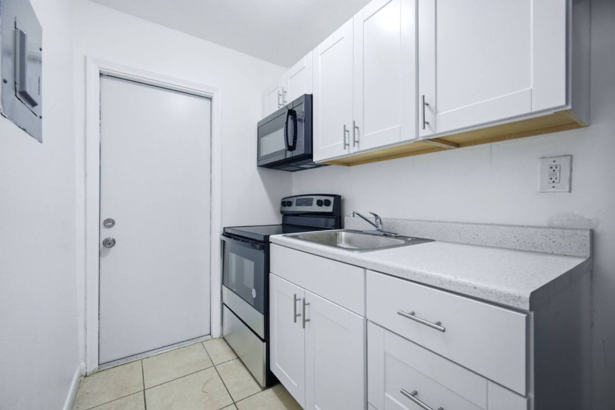 750 NW 56th St, Miami, FL 33127 - Apartment for Rent - Image 5