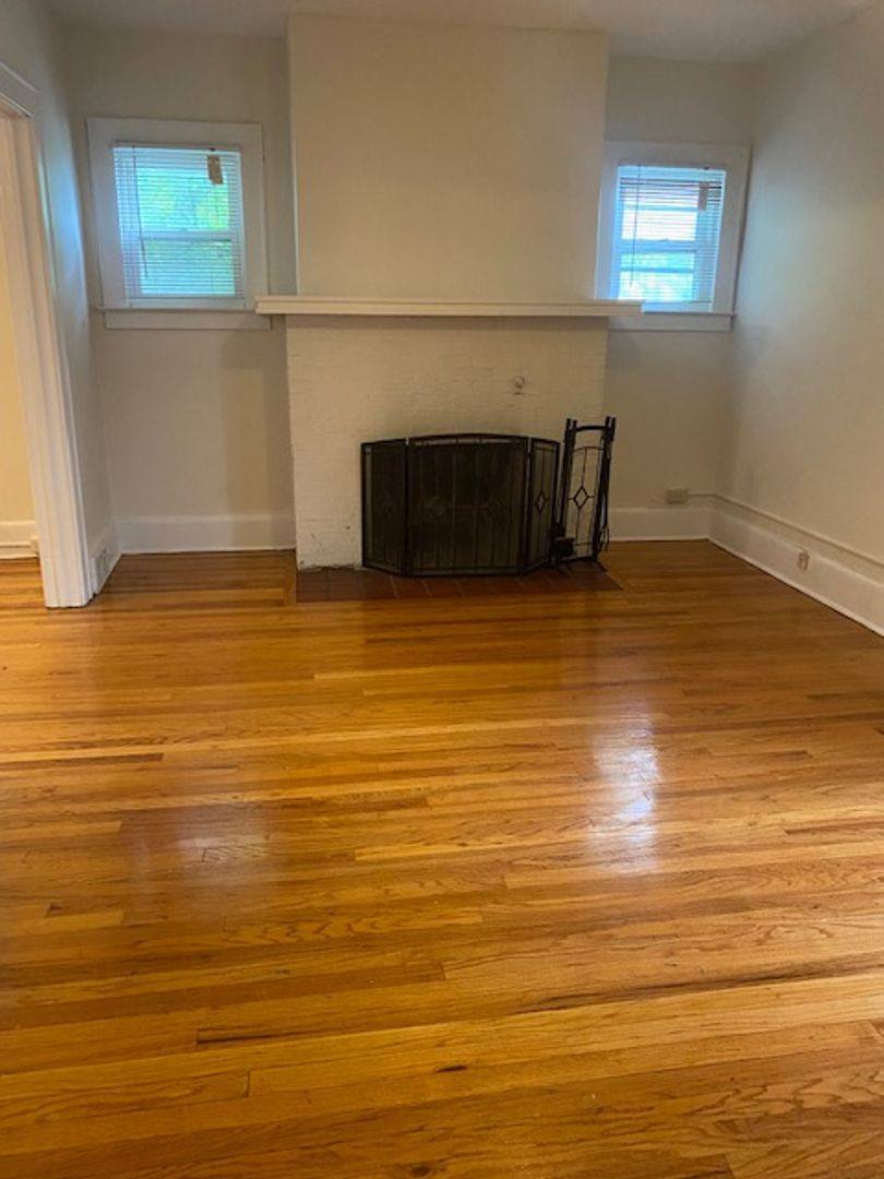 Apartment for rent at 1009-11 Euclid Ave, Syracuse, NY 13210