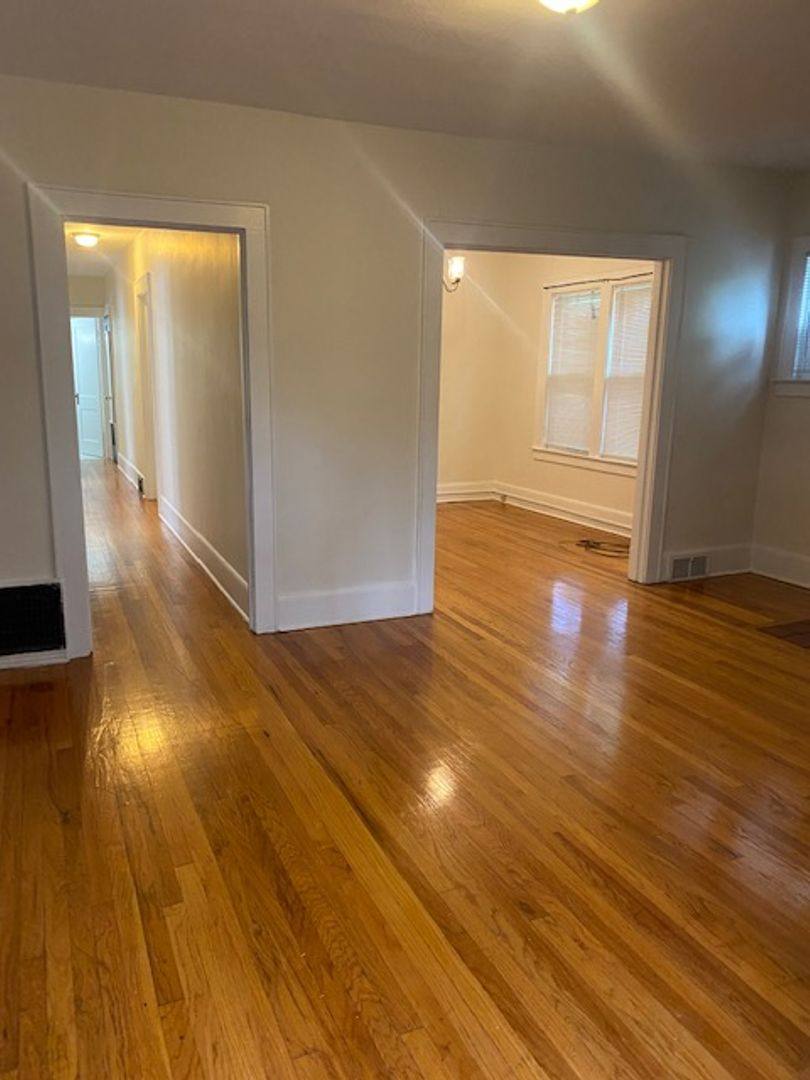 Apartment for rent at 1009-11 Euclid Ave, Syracuse, NY 13210