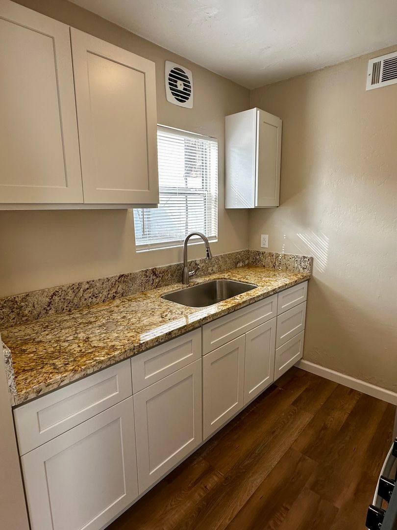 Apartment for rent at 3212 Chester Lane, Bakersfield, CA 93304