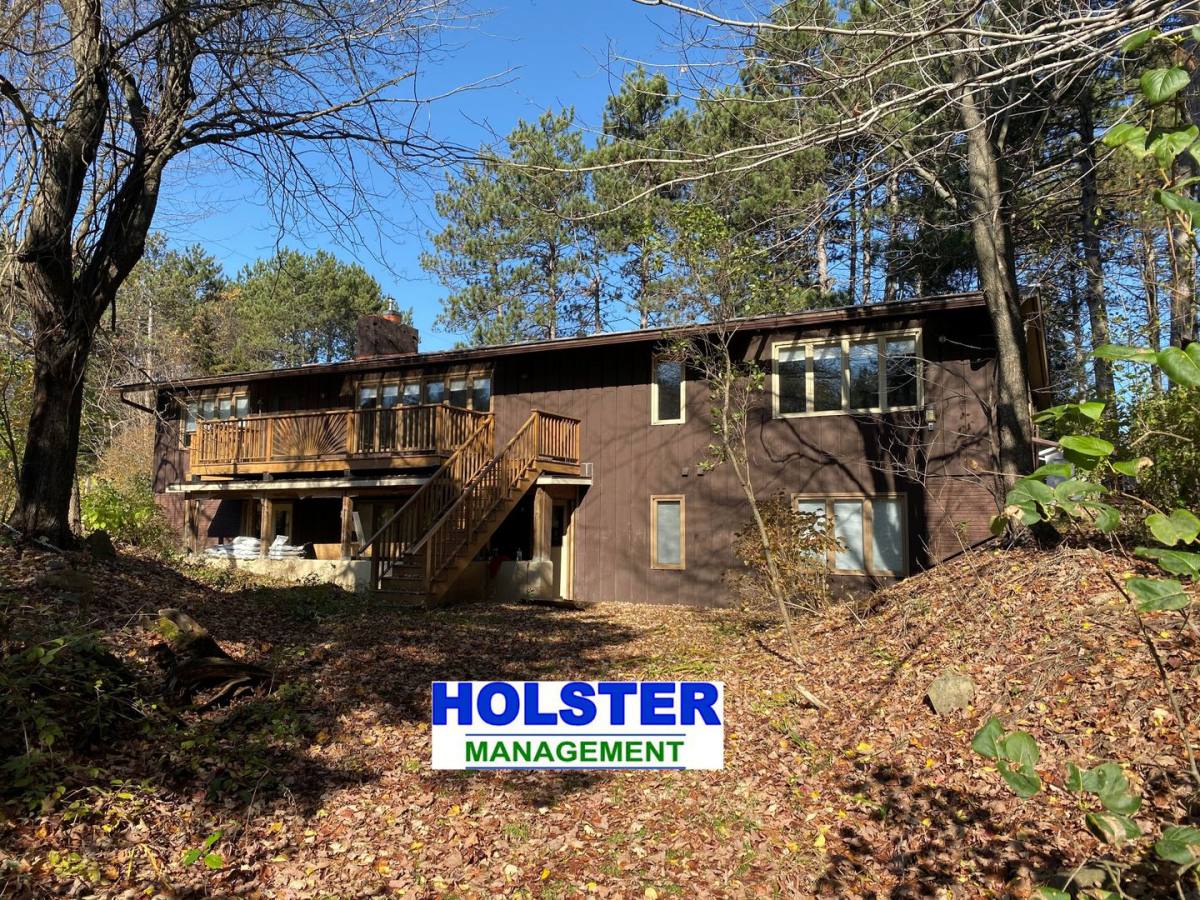 House for rent at 100 E Crabtree Circle, Wausau, WI 54401