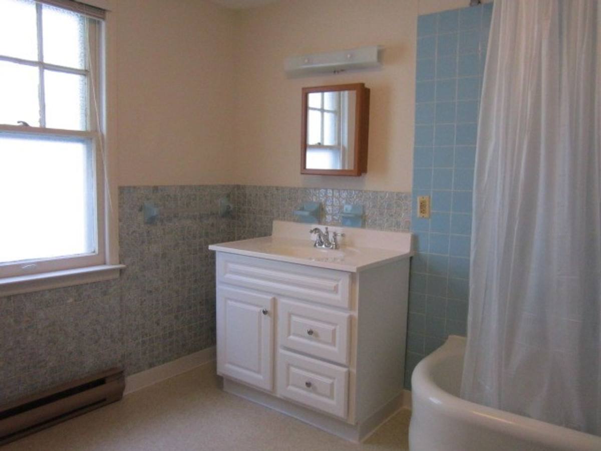 Apartment for rent at 205 Comstock Ave, Syracuse, NY 13210