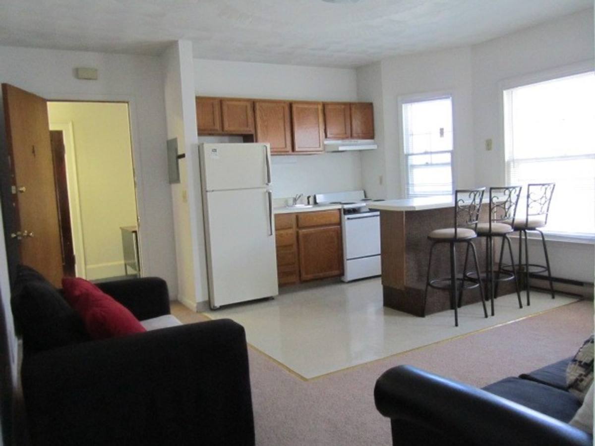 Apartment for rent at 205 Comstock Ave, Syracuse, NY 13210