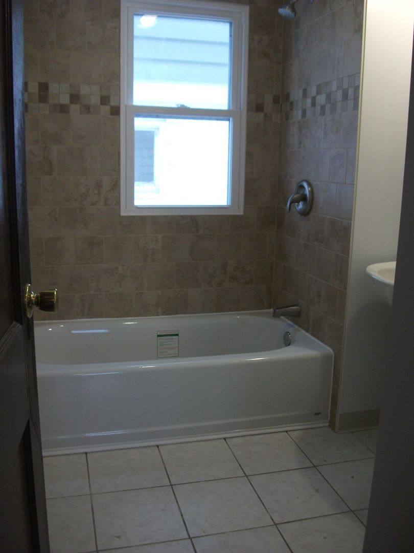 Apartment for rent at 341-43 Roosevelt Ave, Syracuse, NY 13210