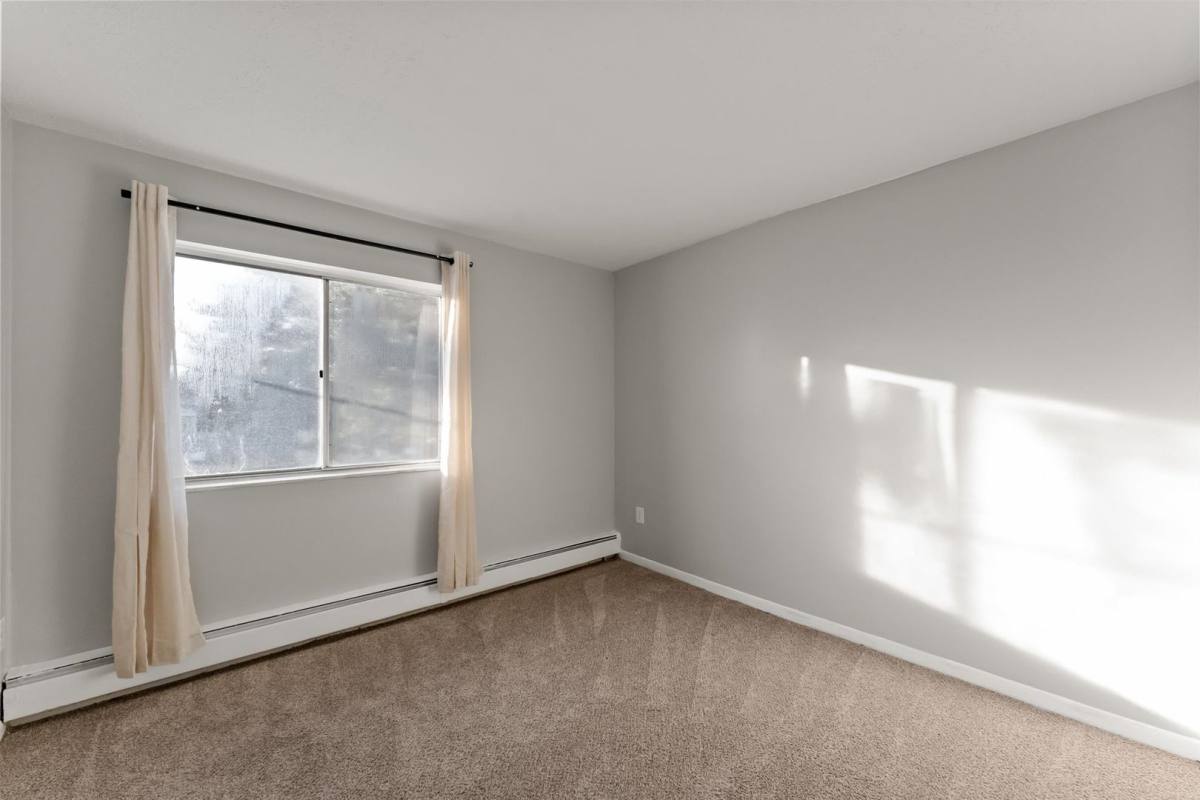 Apartment for rent at 29356 Dequindre Rd, Warren, MI 48092