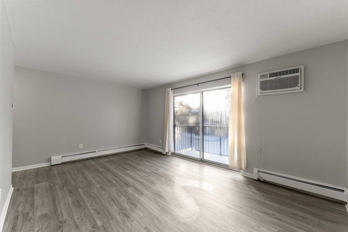 Apartment for rent at 29356 Dequindre Rd, Warren, MI 48092