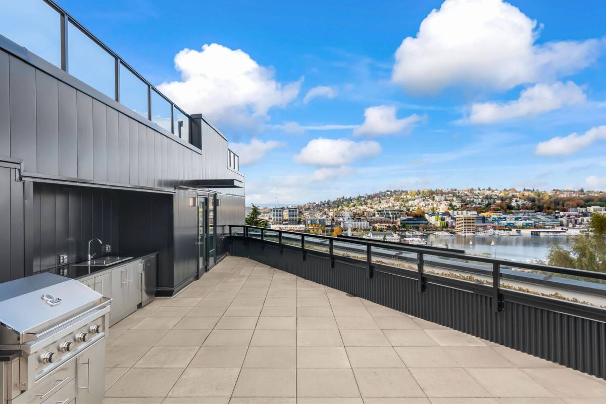 Apartment for rent at 736 Bellevue Place E, Seattle, WA 98102