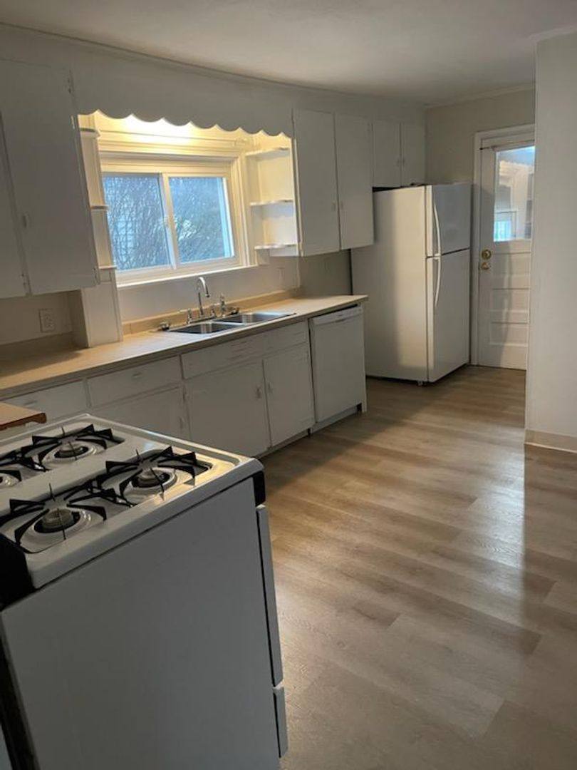Apartment for rent at 231-33 Miles Ave, Syracuse, NY 13210