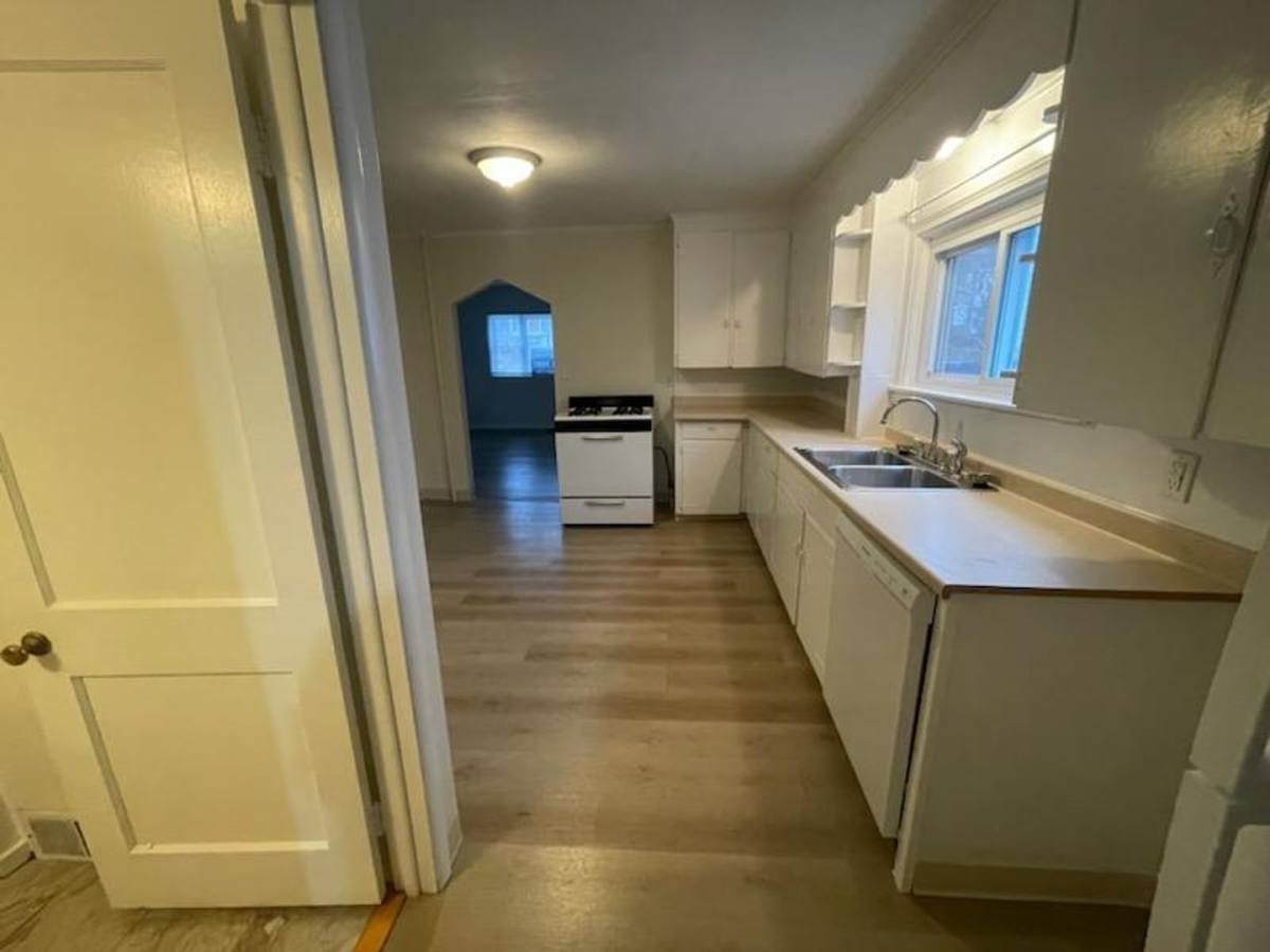 Apartment for rent at 231-33 Miles Ave, Syracuse, NY 13210