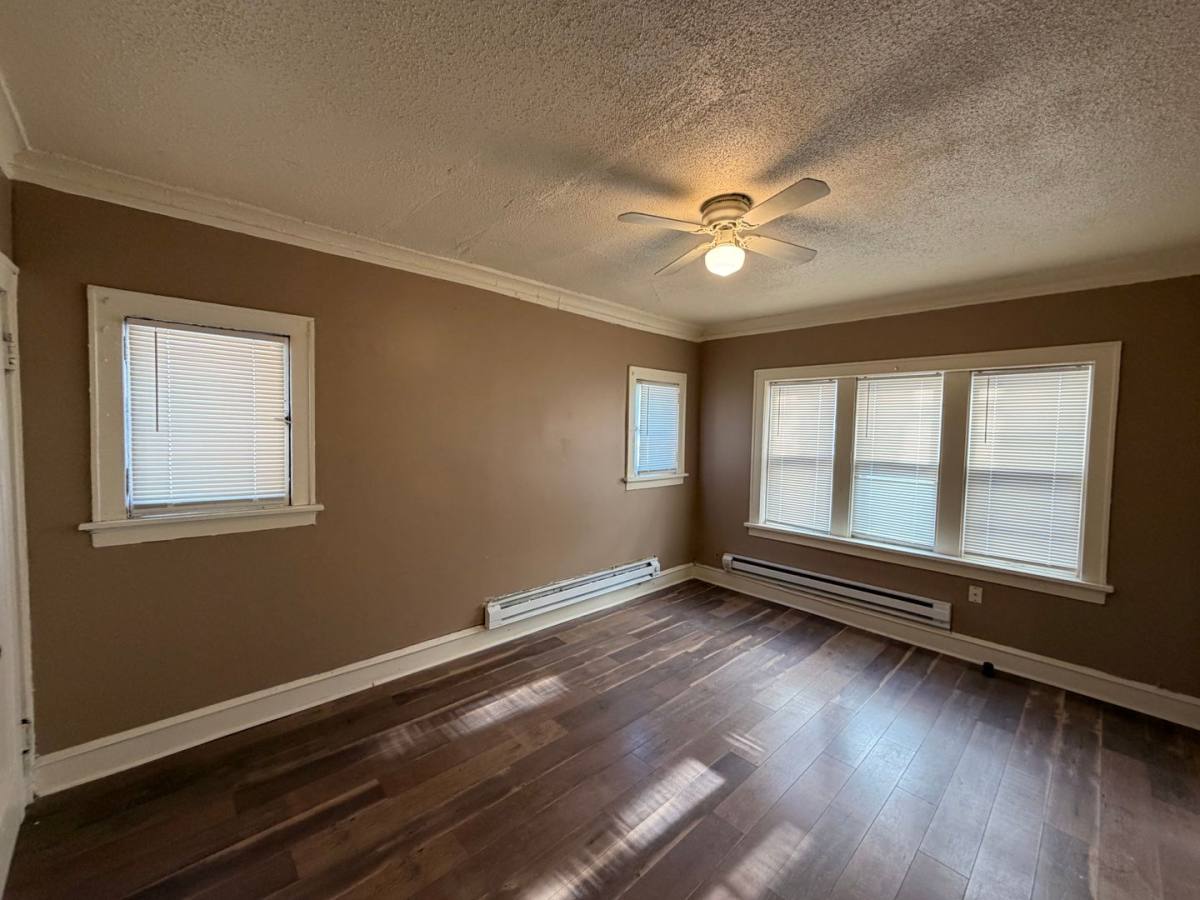 Apartment for rent at 3921 N 17th, Milwaukee, WI 53206