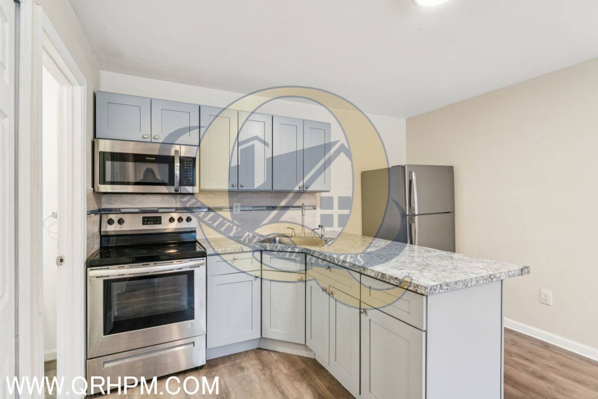 Apartment for rent at 3807 Lippincott Blvd, Flint, MI 48507