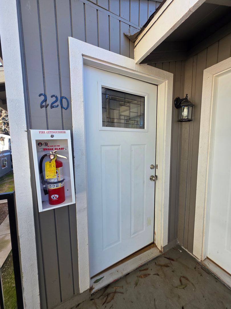 Apartment for rent at 3940 S Shady Court, Visalia, CA 93277