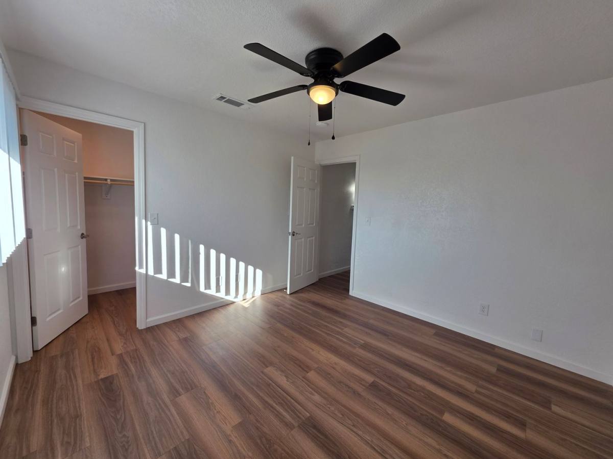 Apartment for rent at 3940 S Shady Court, Visalia, CA 93277