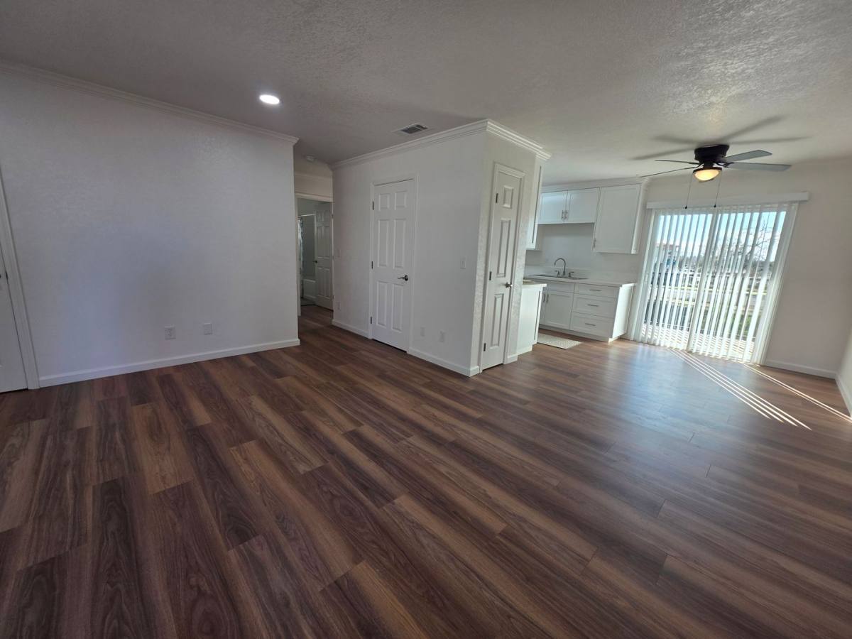 Apartment for rent at 3940 S Shady Court, Visalia, CA 93277