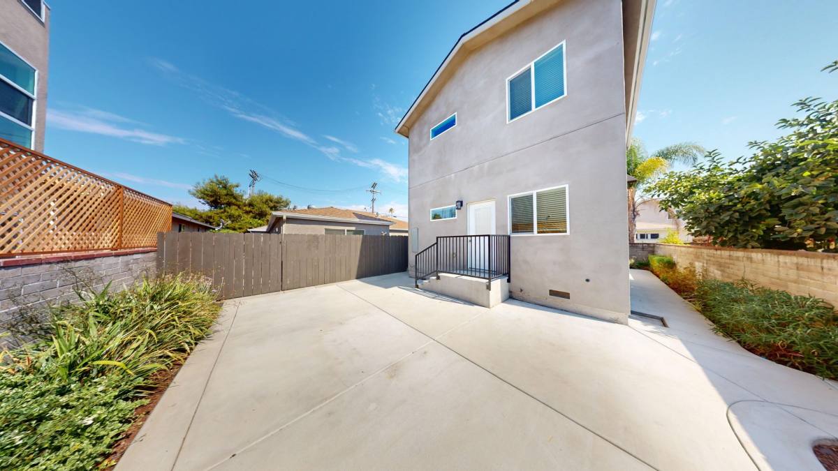 Townhouse for rent at 4790 63rd St, San Diego, CA 92115