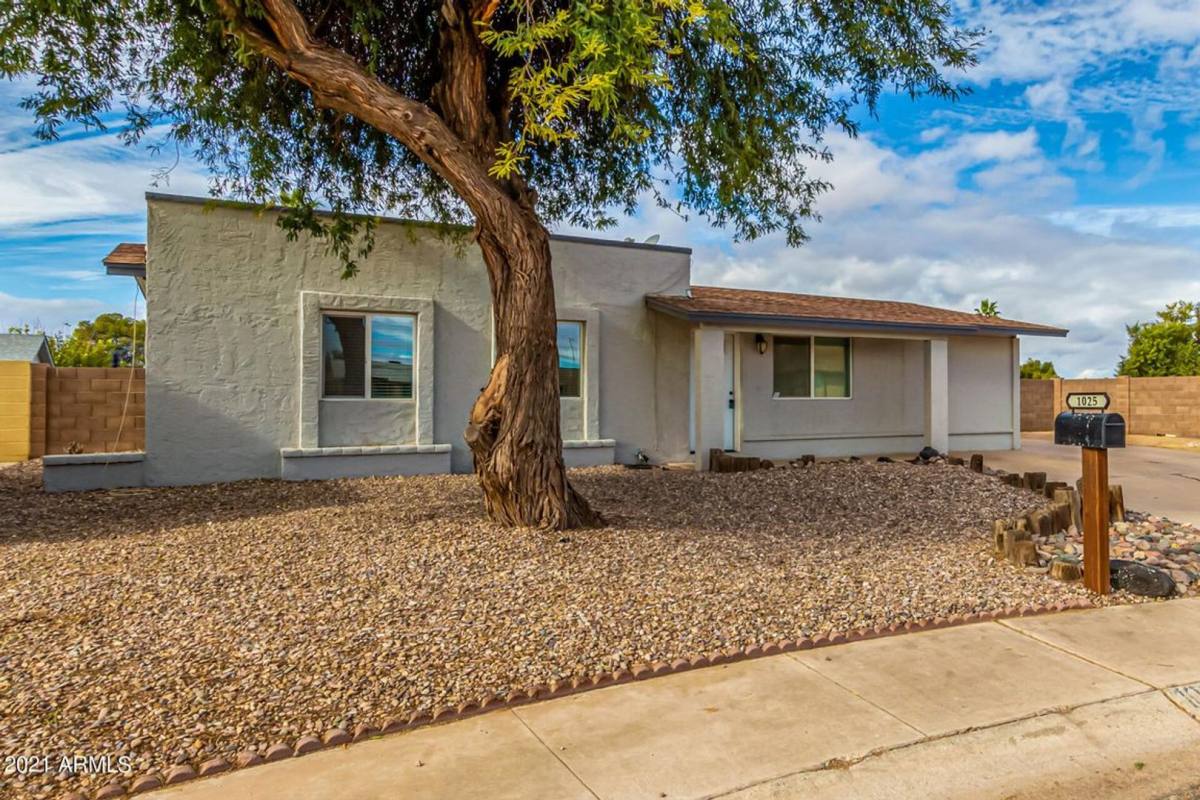 House for rent at 1025 N Menze St, Casa Grande, AZ 85122