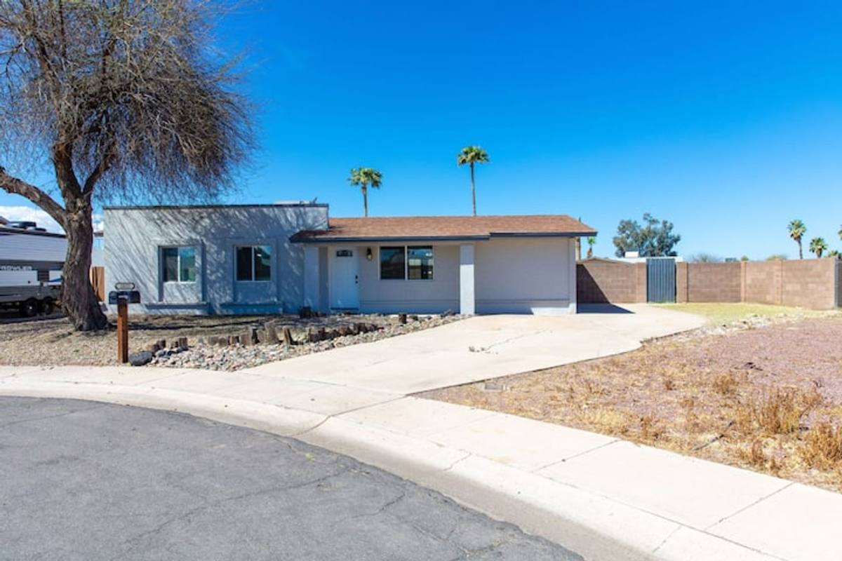 House for rent at 1025 N Menze St, Casa Grande, AZ 85122