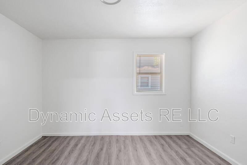 Apartment for rent at 208 E Park #A, Pittsburg, KS 66762