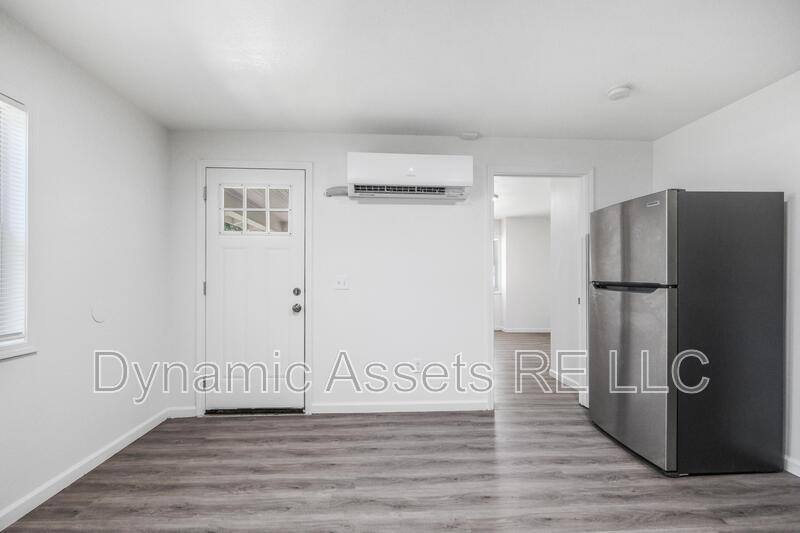 Apartment for rent at 208 E Park #A, Pittsburg, KS 66762
