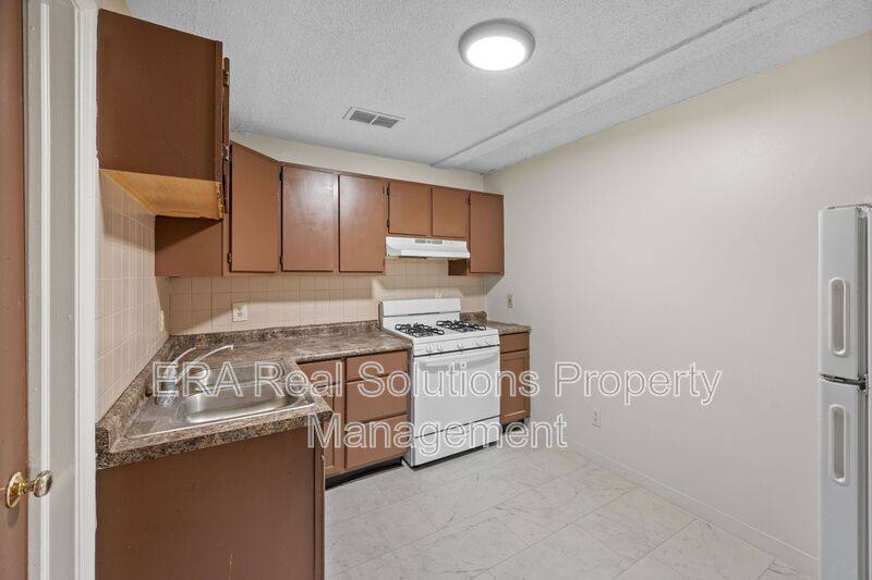 Apartment for rent at 7875 Reading Rd #14, Cincinnati, OH 45237