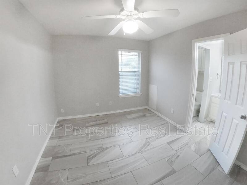 Apartment for rent at 9871 Risky's Ranch Dr, College Station, TX 77845