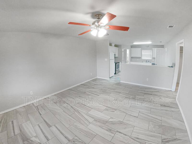 Apartment for rent at 9871 Risky's Ranch Dr, College Station, TX 77845