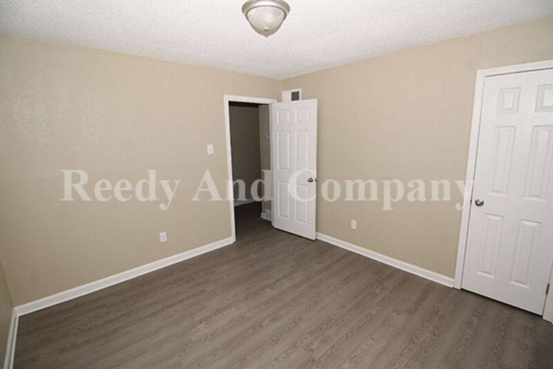 House for rent at 91 Eastview Dr, Memphis, TN 38111