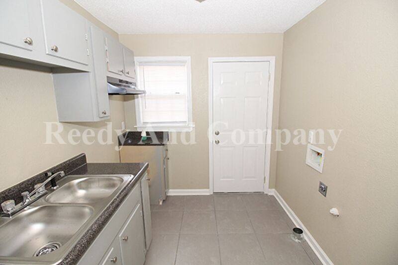 House for rent at 91 Eastview Dr, Memphis, TN 38111