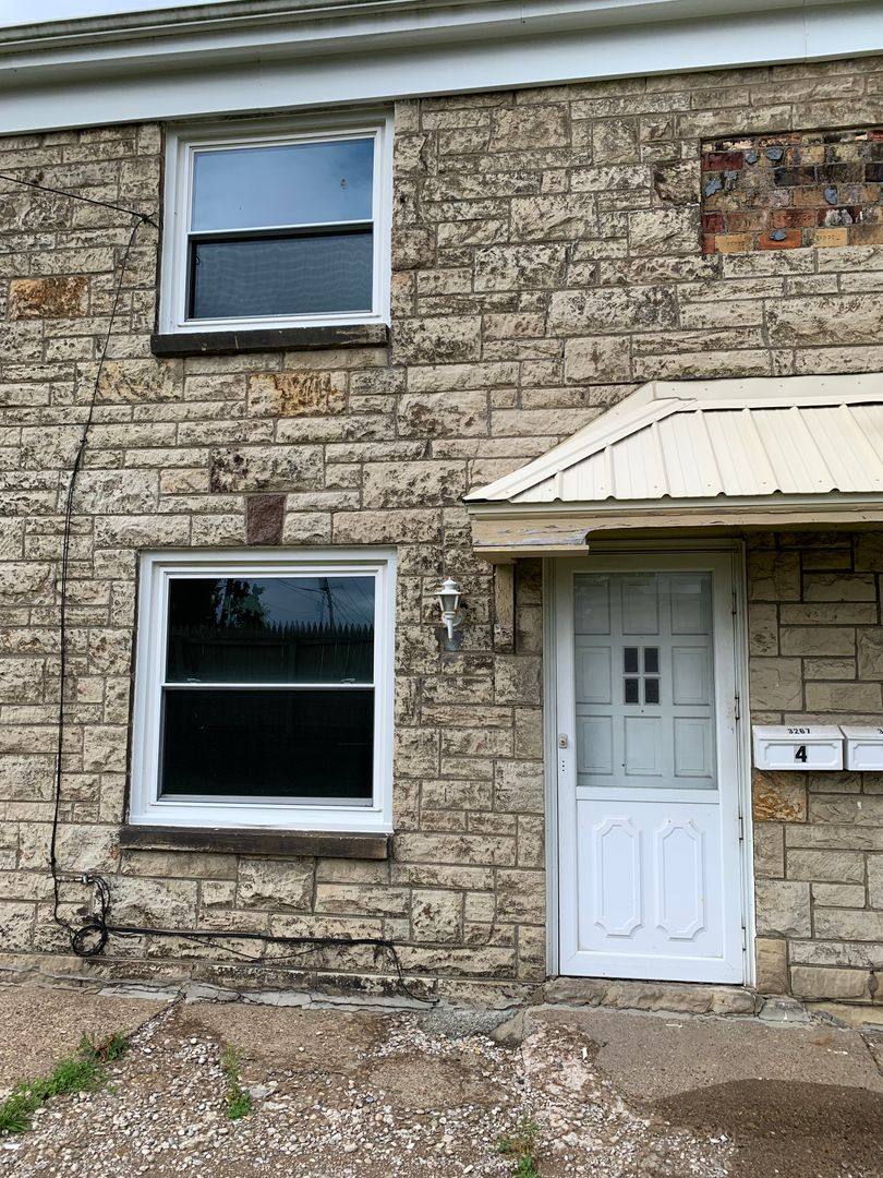 Apartment for rent at 3265 Sunset Blvd, Steubenville, OH 43952