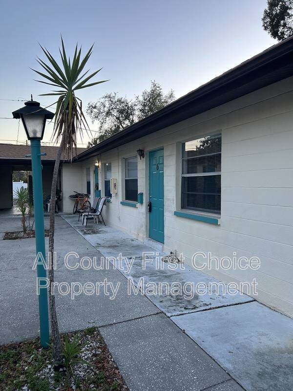 Apartment for rent at 460 93rd Ave N #8, Saint Petersburg, FL 33702