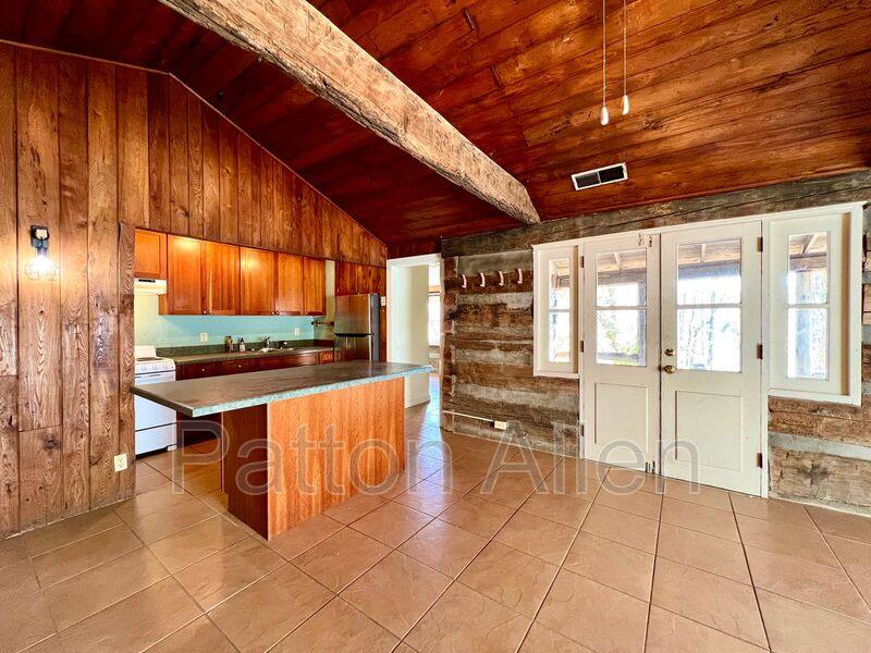 House for rent at 3 Wayside Rd, Asheville, NC 28805