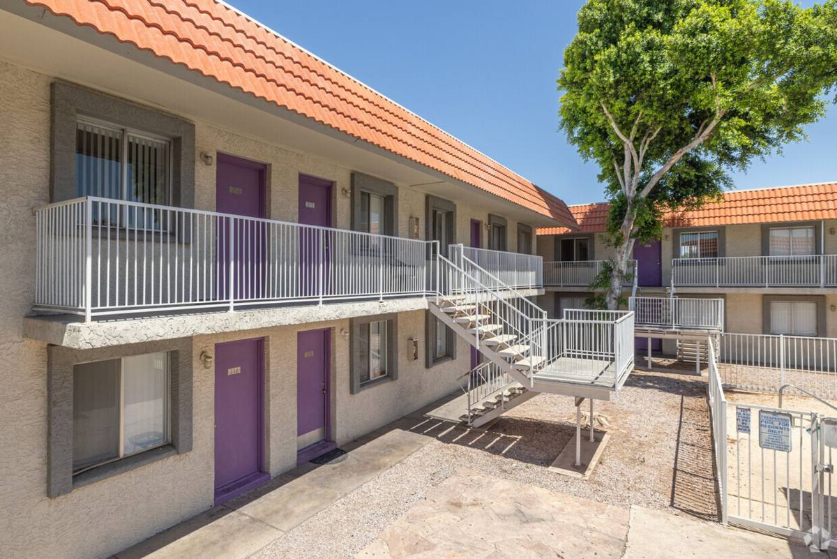 Apartment for rent at 3734 W Camelback Rd, Phoenix, AZ 85019