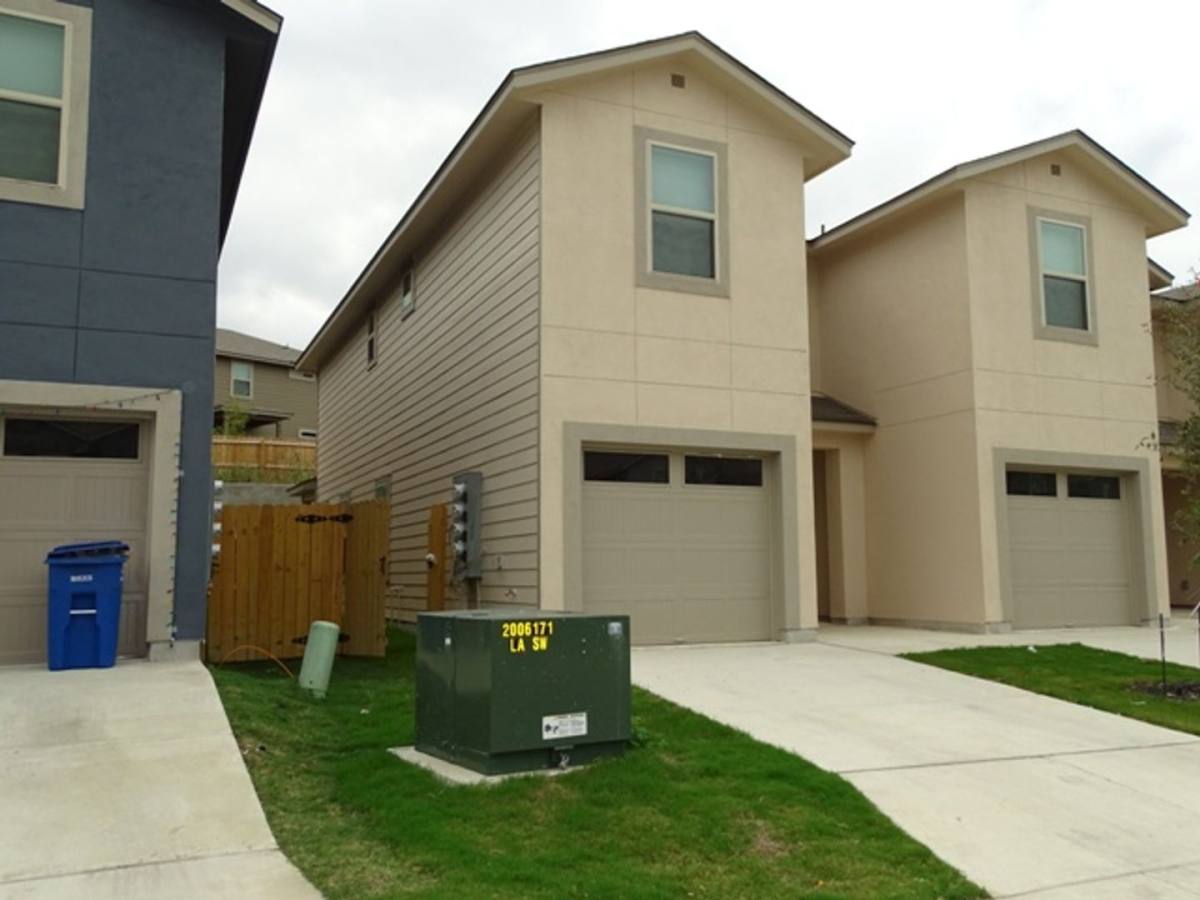 Townhouse for rent at 6406 Luglio Lane, San Antonio, TX 78233