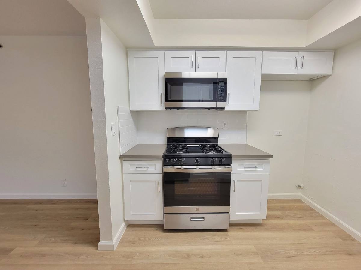 Apartment for rent at 1636 N Verdugo Rd, Glendale, CA 91208