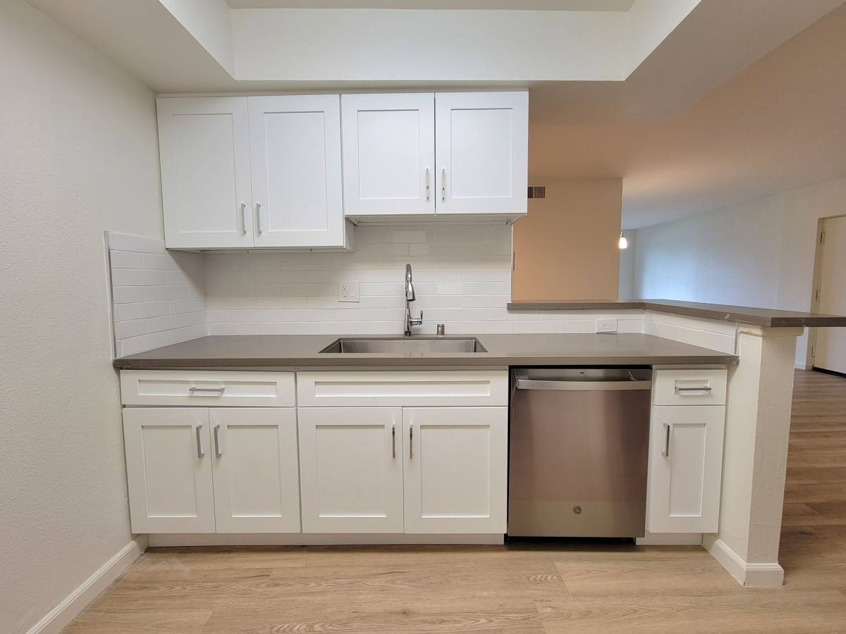 Apartment for rent at 1636 N Verdugo Rd, Glendale, CA 91208