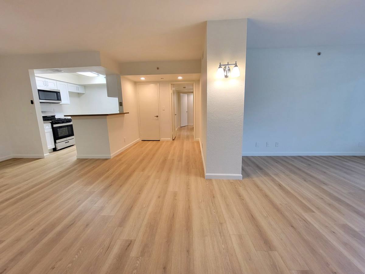 Apartment for rent at 1636 N Verdugo Rd, Glendale, CA 91208