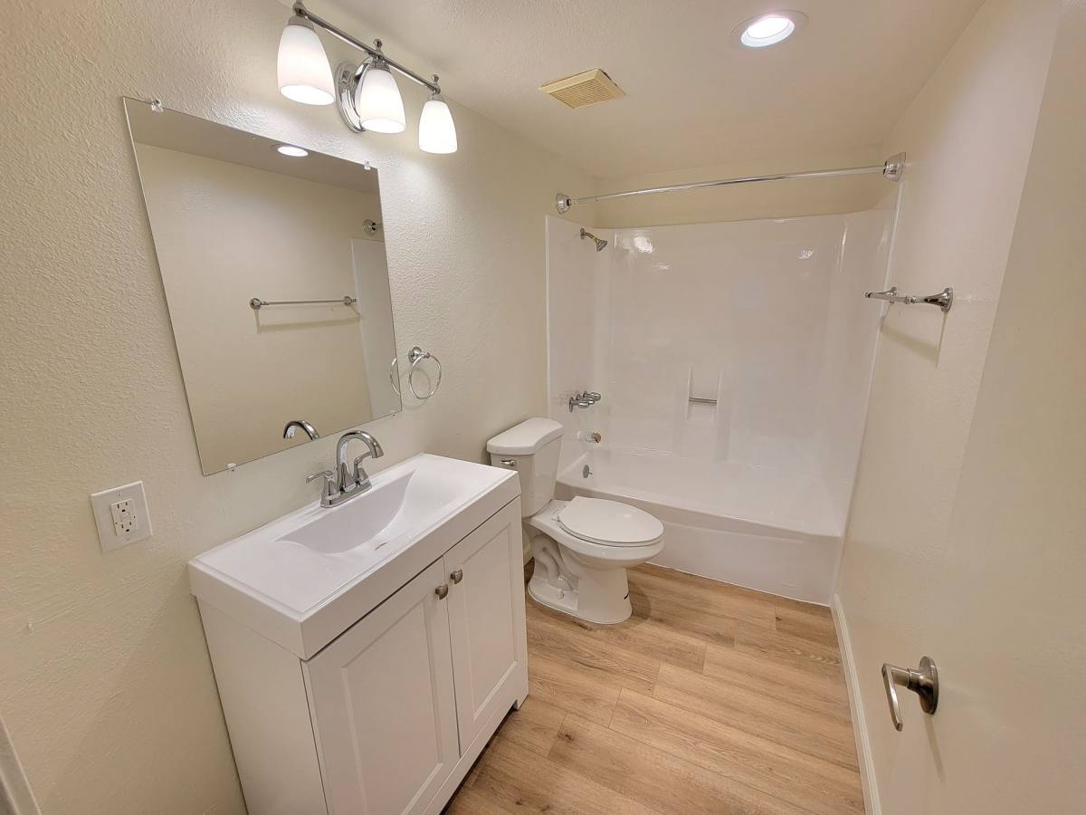 Apartment for rent at 1636 N Verdugo Rd, Glendale, CA 91208