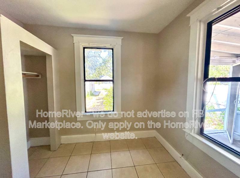 House for rent at 509 27th Ave S, Saint Petersburg, FL 33705