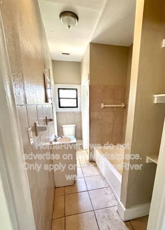 House for rent at 509 27th Ave S, Saint Petersburg, FL 33705