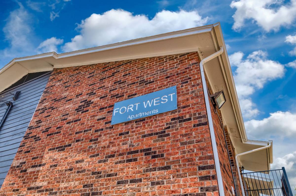 Apartment for rent at 8037 W Elizabeth Lane, Fort Worth, TX 76116