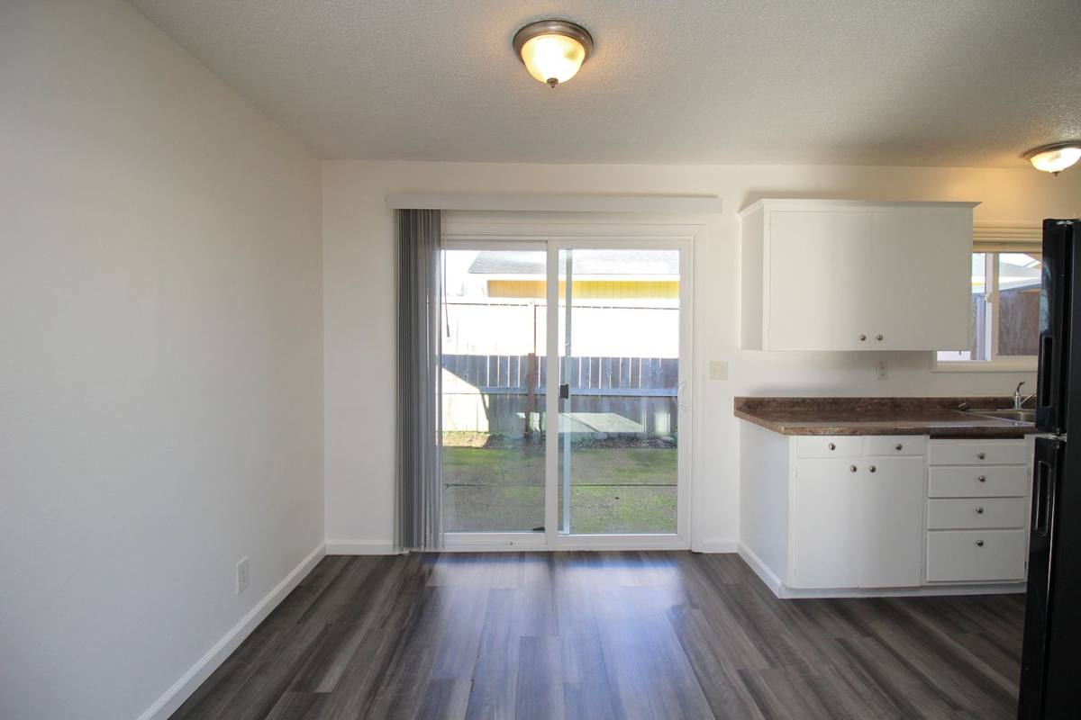 6213-6217 SE Fern Ave, Portland, OR 97206 - Apartment For Rent - Image 6