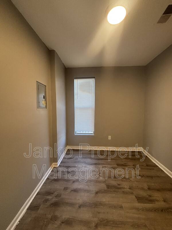 Apartment for rent at 7134 S Cornell Ave #2, Chicago, IL 60649