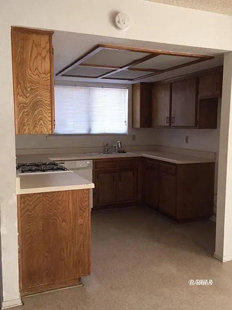 House for rent at 932 Kinnett Ave, Ridgecrest, CA 93555