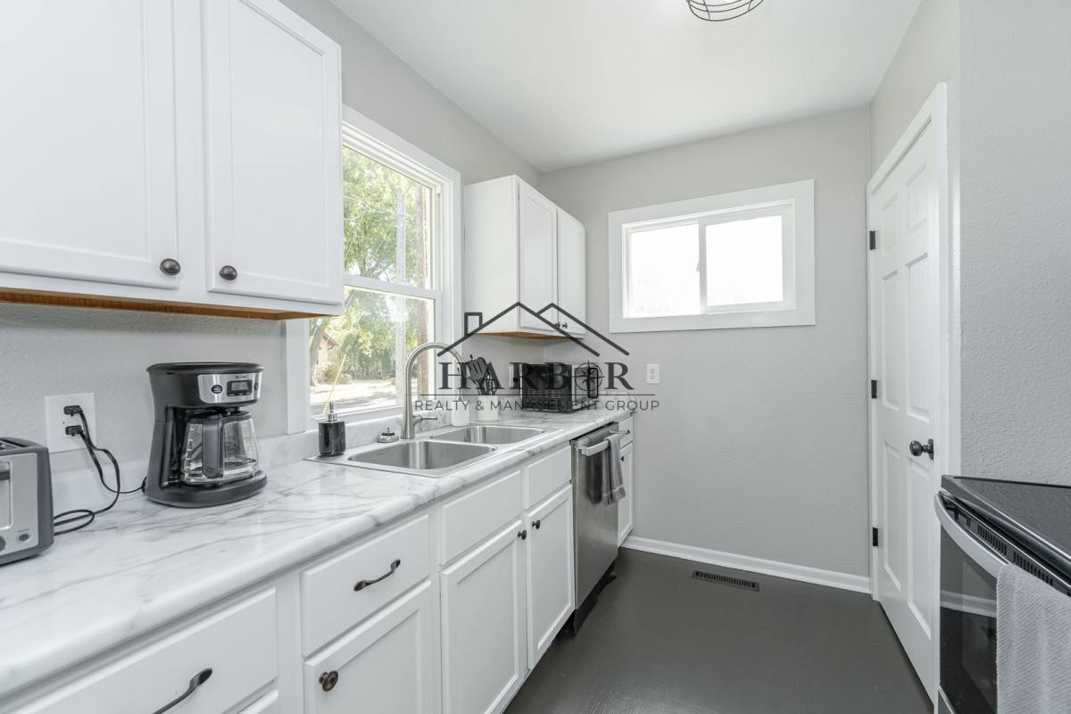 House for rent at 524 10th St SE, Rochester, MN 55904