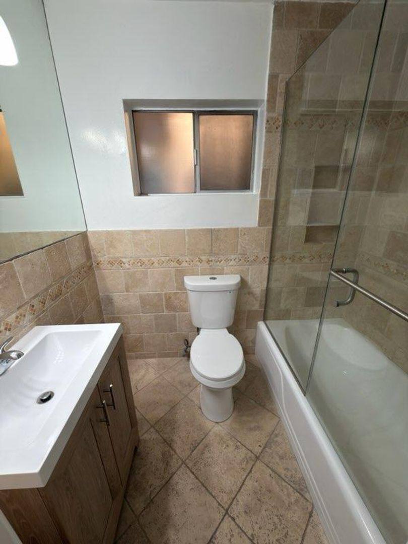 Apartment for rent at 1246 N Hayworth Ave, Los Angeles, CA 90046
