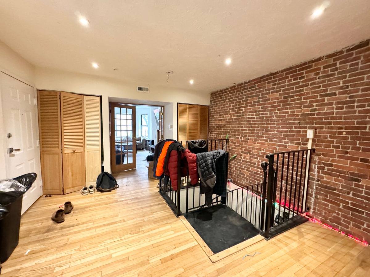 House for rent at 85 Gainsborough St #10, Boston, MA 02115